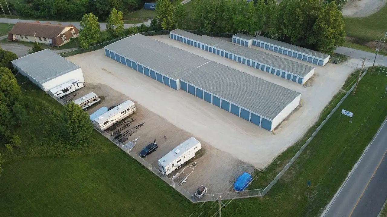 Owl Storage - Laurie, RV storage in Gravois Mills