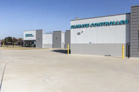 9th Street Self Storage photo 3