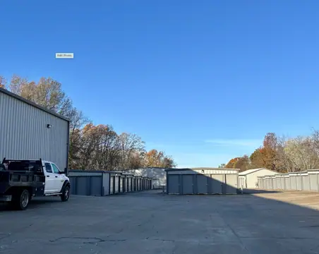 B&D Self Storage in Rogers, AR