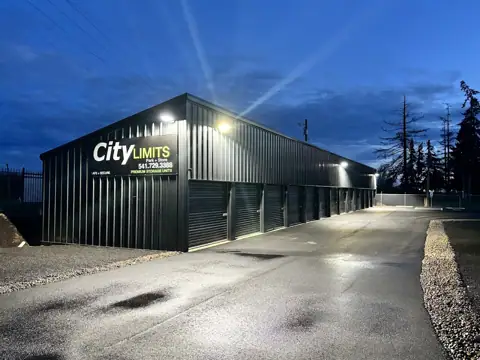 City Limits Park & Store photo 2
