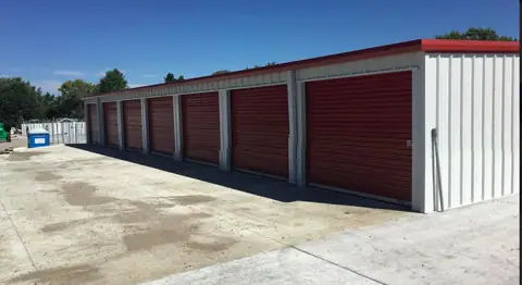 Constitution Place Self Storage, LLC in Bloomington, IL