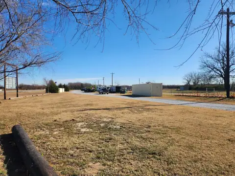 Maverick's RV Park & Storage photo 3