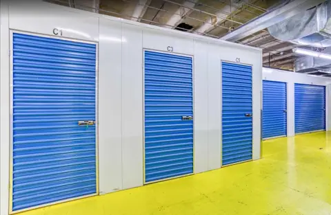 Storage Sense - York photo 3