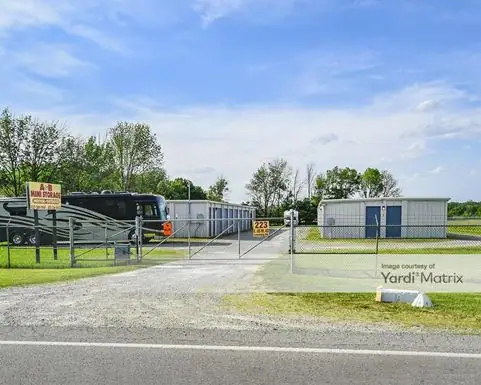A & B Mini Storage LLC, RV storage in Lewisburg