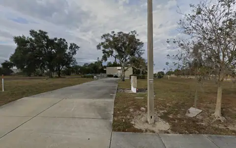 Mr. Parker Truck Parking photo 2