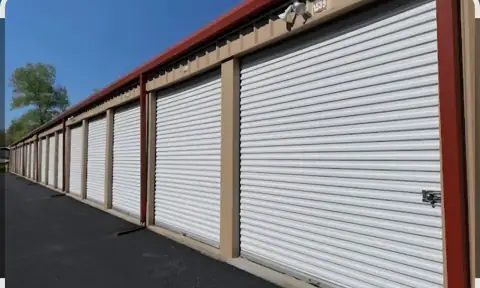 Heartland Storage - Merriam Woods photo 3