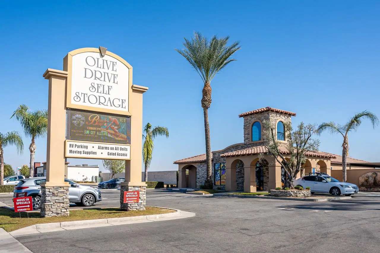 Olive Drive Self Storage, RV storage in Bakersfield