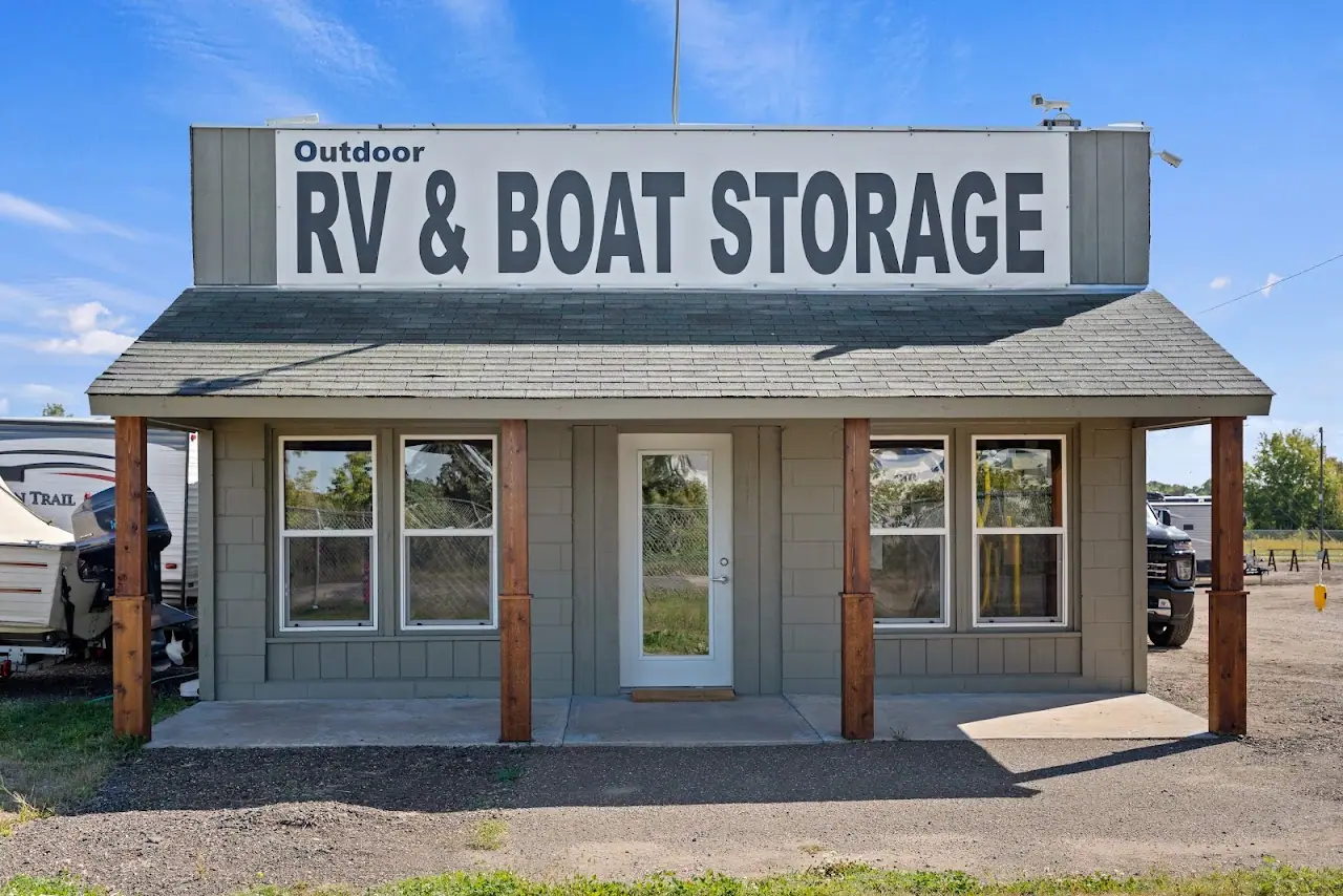White Bear Lake Outdoor Storage & RV, RV storage in Lino Lakes