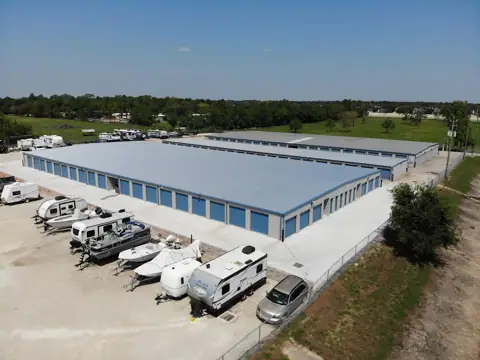 BLT Self Storage in Pearland, TX