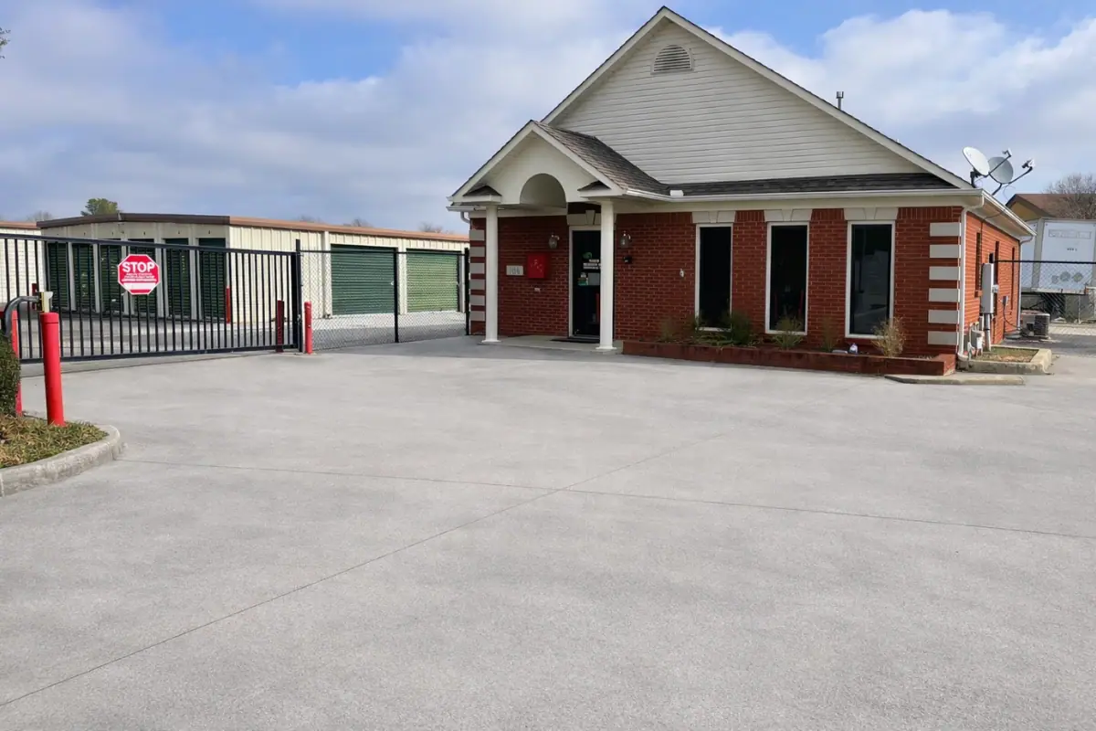 Tellus Self Storage - Arlington, RV storage in Madison