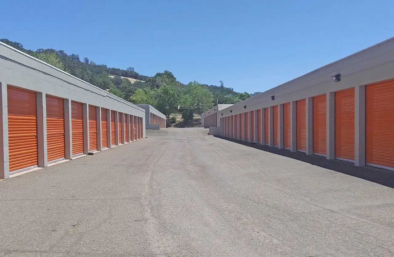 Big Oak Center Storage, RV storage in Clearlake Oaks