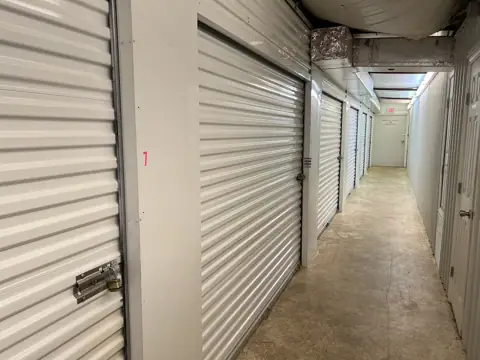 USA Storage Centers - Foley photo 2