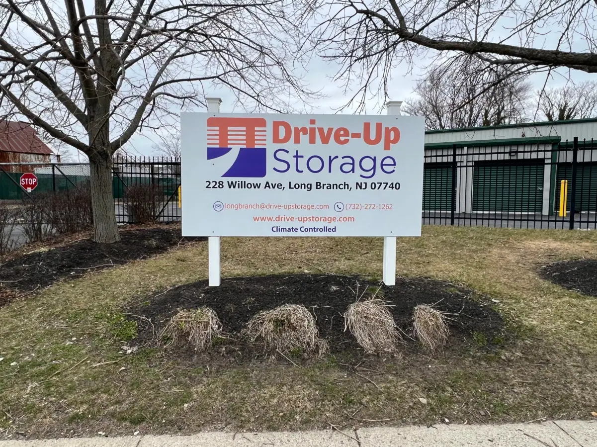 Drive-Up Storage, RV storage in Long Branch