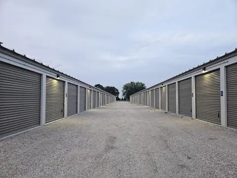 A&E Storage photo 3