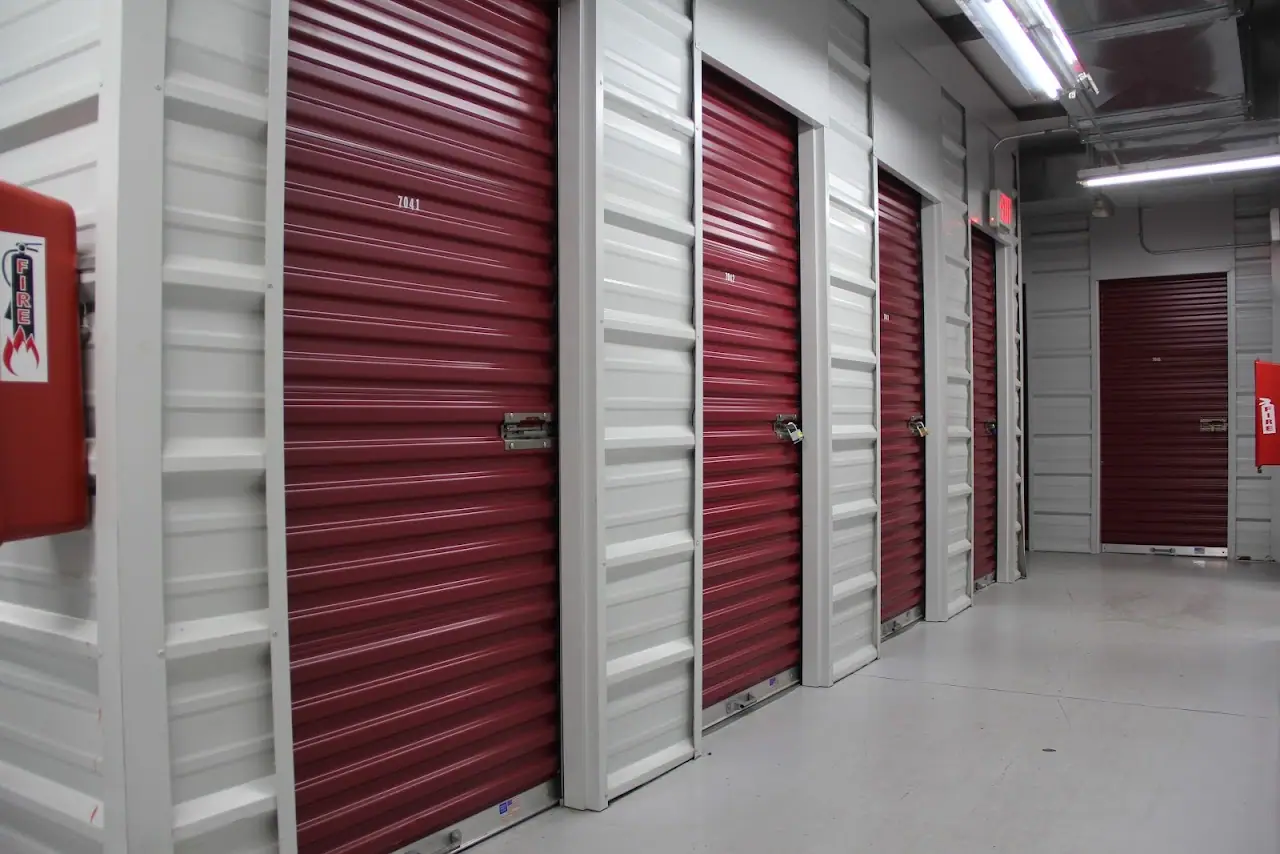 Edison Lock-Up, RV storage in Edison