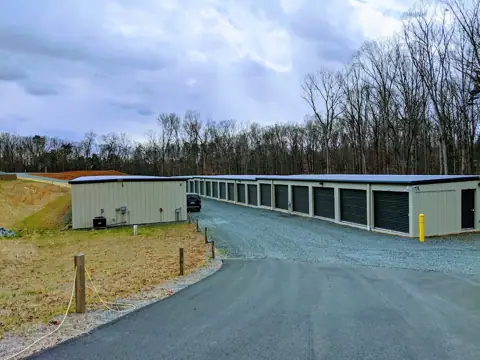 Local Storage Fluvanna (East Location), Boat and RV parking photo 2