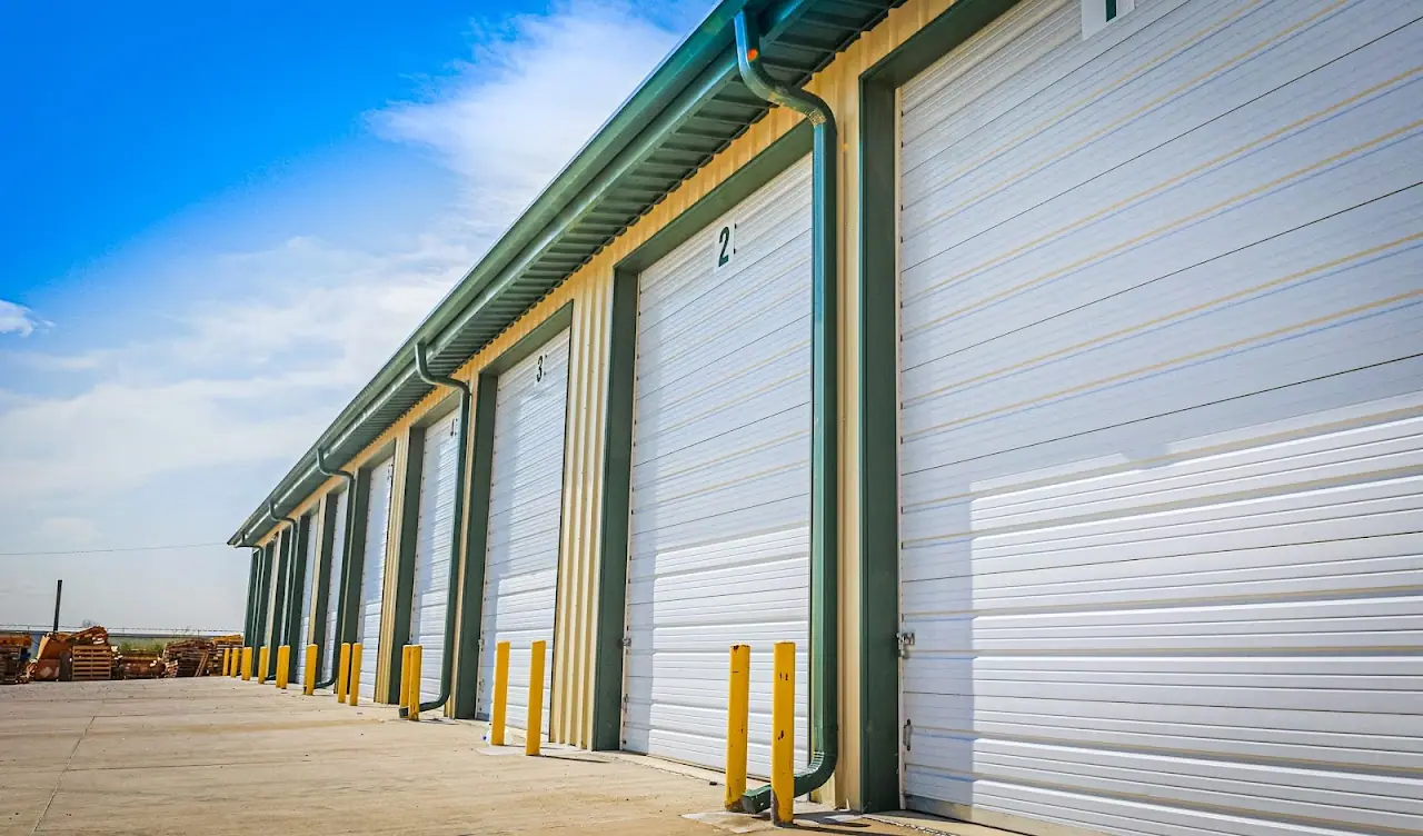 HJR Pub Storage LLC, RV storage in Pueblo