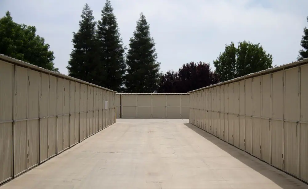 Derrel's Mini Storage, RV storage in Bakersfield