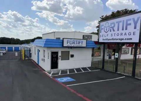 Fortify Self Storage in Arlington, TX