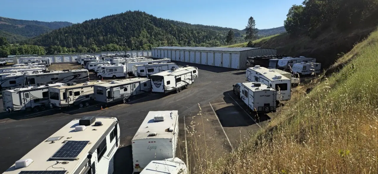 Storwell Storage, RV storage in Roseburg