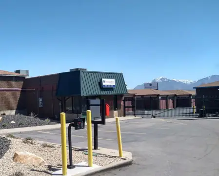 StoragePLUS Mid Valley Self Storage in Taylorsville, UT