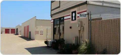 Dallas Secure Storage and Warehouse in Lancaster, TX