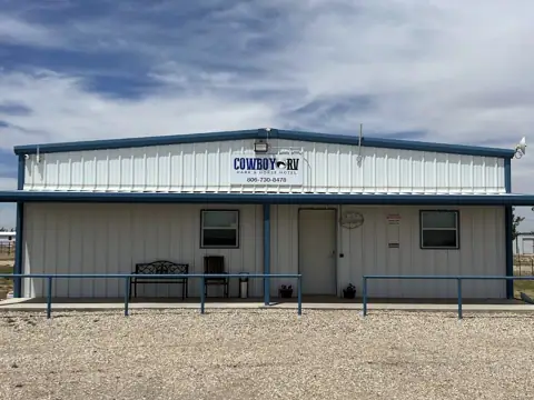 Cowboy RV Park and Horse Hotel photo 2