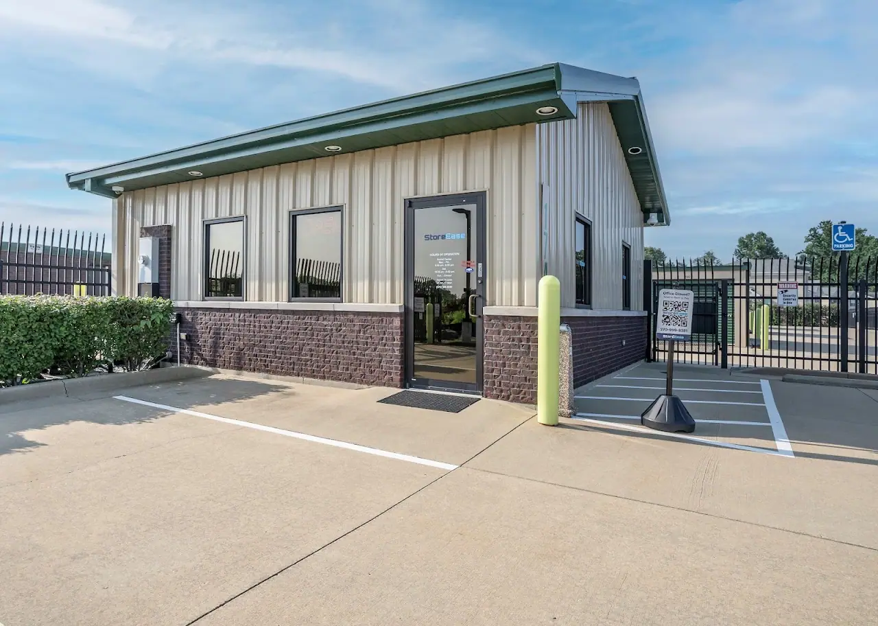 StoreEase Self Storage, RV storage in Vine Grove