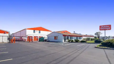 Public Storage photo 2