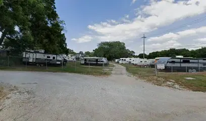Shady Retreat, RV storage in Omaha