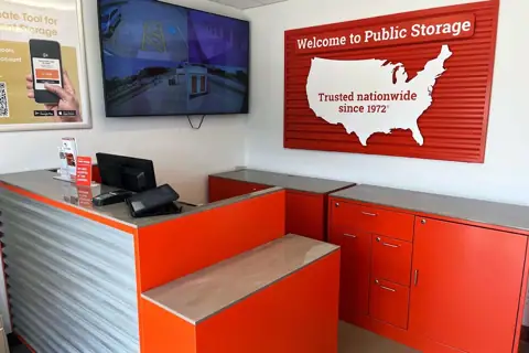 Public Storage photo 2