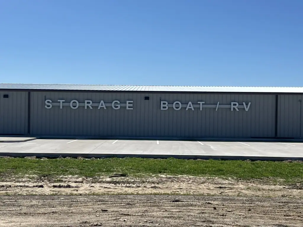 Castlerock Storage - Mt Pleasant, TX, RV storage in Mt Pleasant