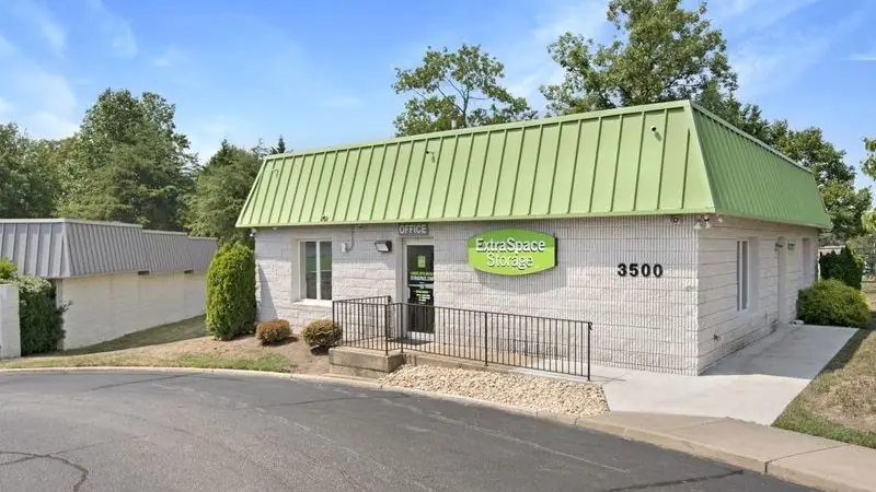 Extra Space Storage, RV storage in Woodbridge