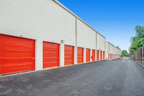 Public Storage photo 2