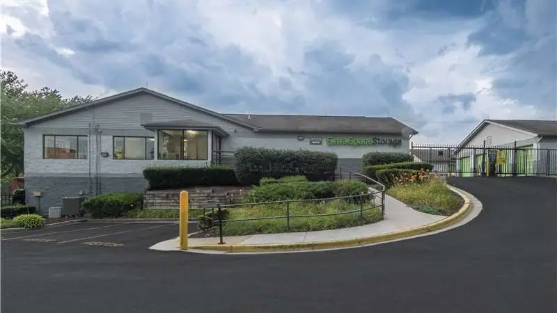 Extra Space Storage, RV storage in Germantown