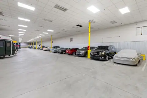 Mini Mall Storage photo 3