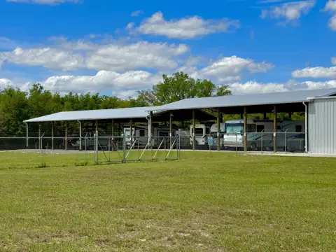 Suwannee River Boat & RV Storage in Bell, FL