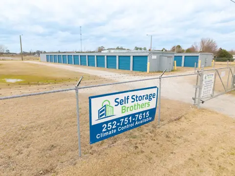 Self Storage Brothers- Ayden photo 2