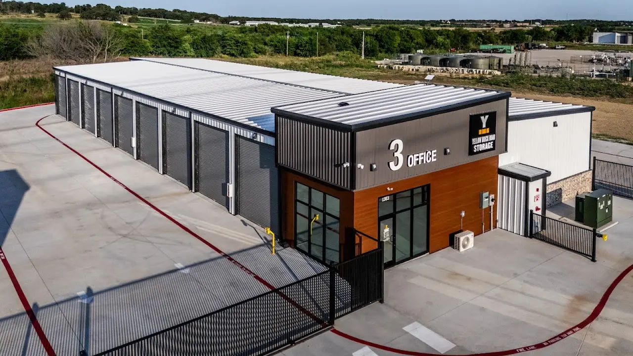 Yellow Brick Road Storage, RV storage in Argyle