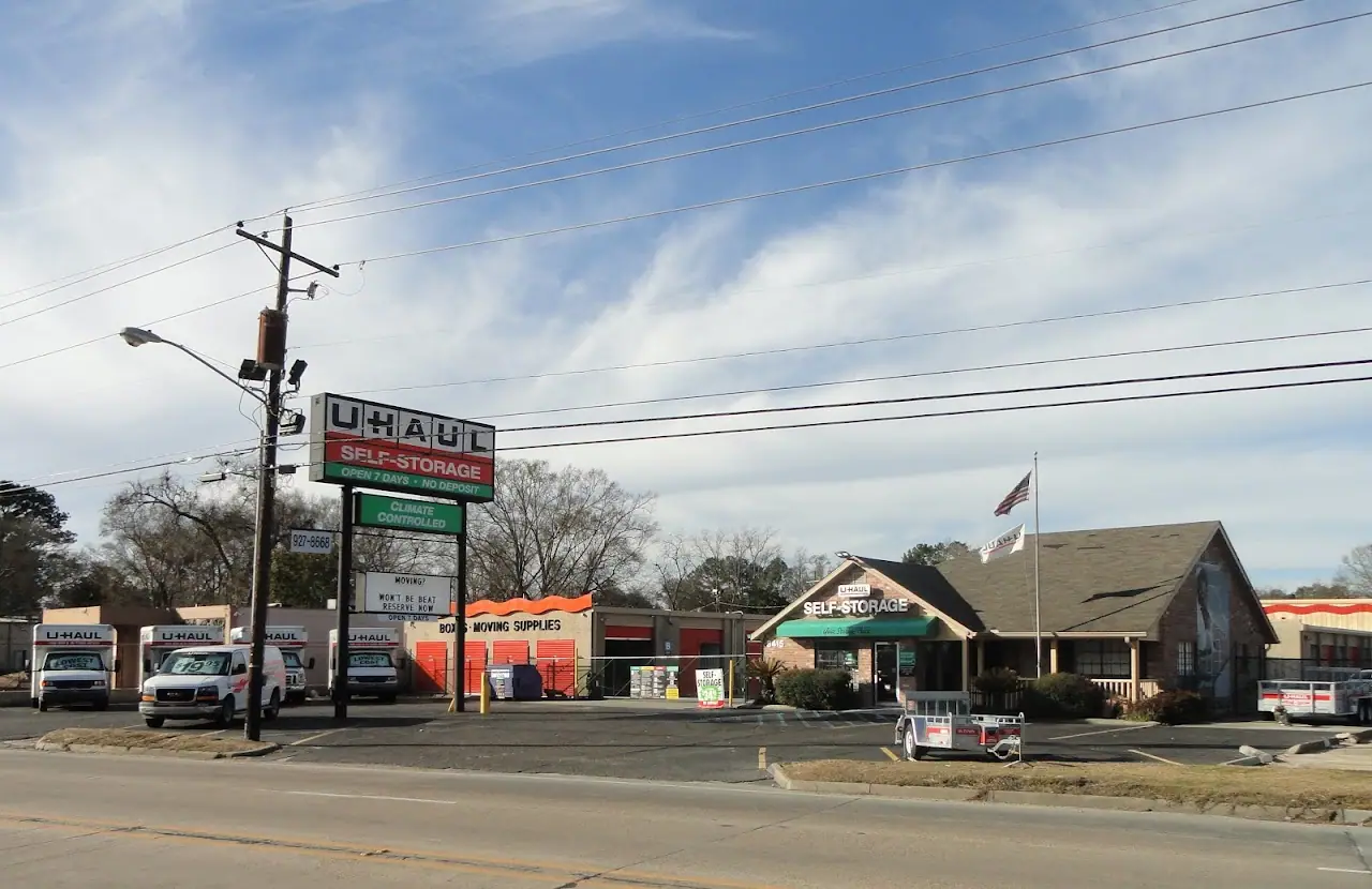 Self-Storage at U-Haul, RV storage in Baton Rouge