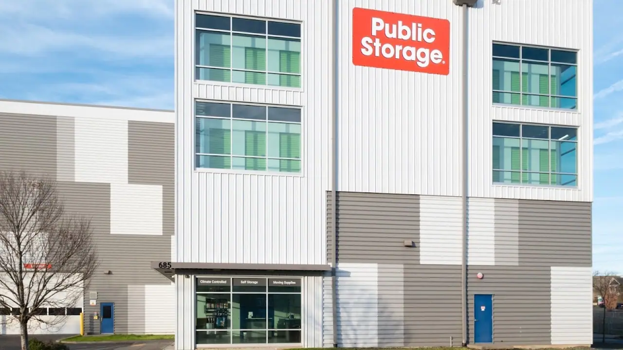 Public Storage, RV storage in Portland