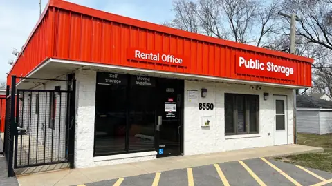 Public Storage in Justice, IL