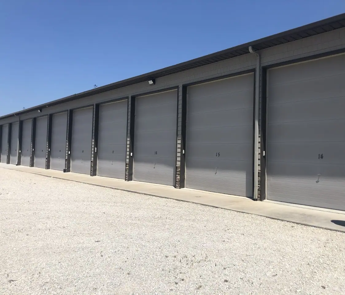 American Way Storage - Elite Storage, RV storage in Shelbyville