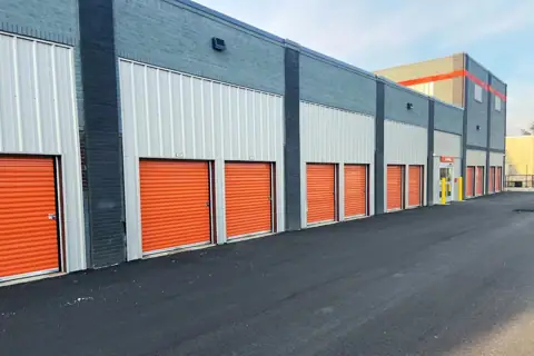 Public Storage photo 2