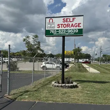 Miles of Storage in Anderson, IN