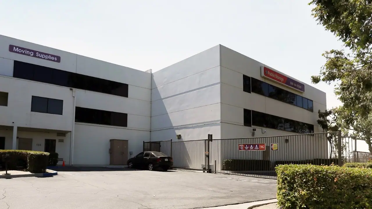 Public Storage, RV storage in Simi Valley