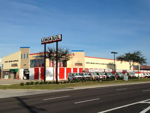 Self-Storage at U-Haul in Tampa, FL