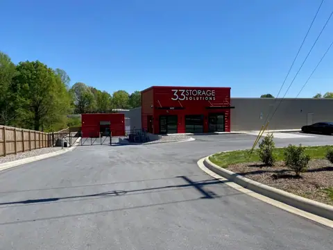 33 Storage Solutions in Mooresville, NC