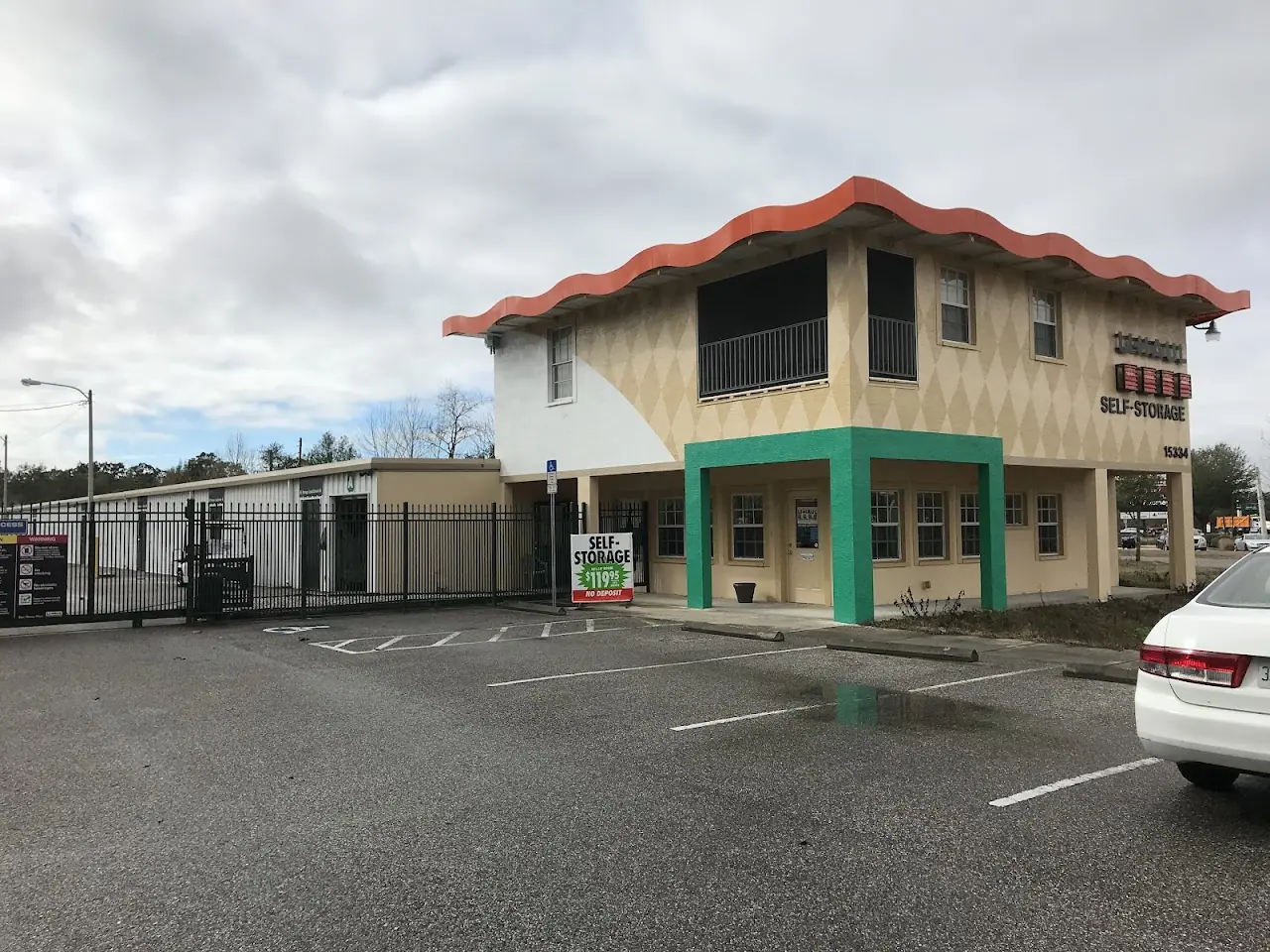 Self-Storage at U-Haul, RV storage in Brooksville