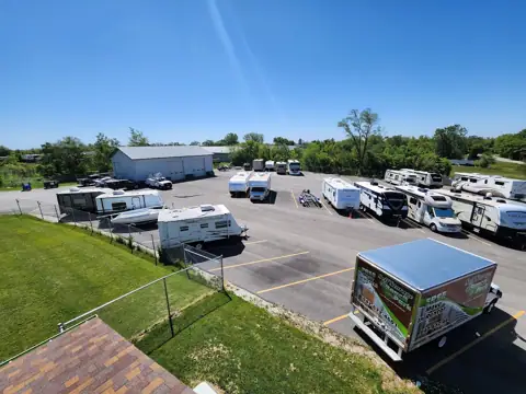 Beach Park RV & Boat Parking in Beach Park, IL